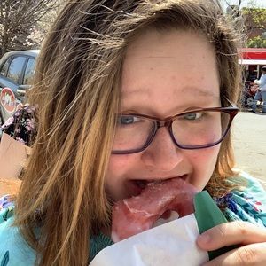 Meet your Posher, Kristen